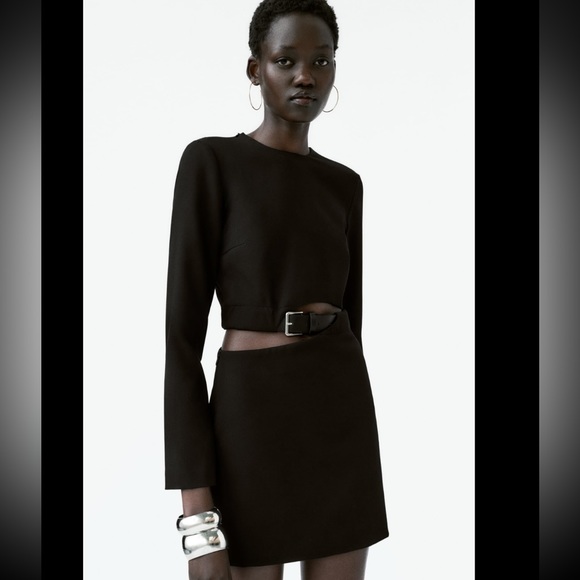 BELTED CUT OUT DRESS - Picture 2 of 10